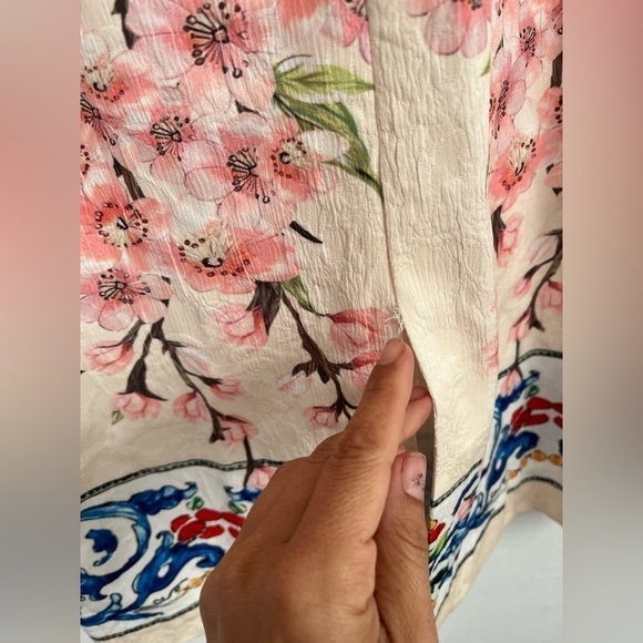 Dikamni | 100% Silk Gorgeous Floral Dress - Picture 5 of 7